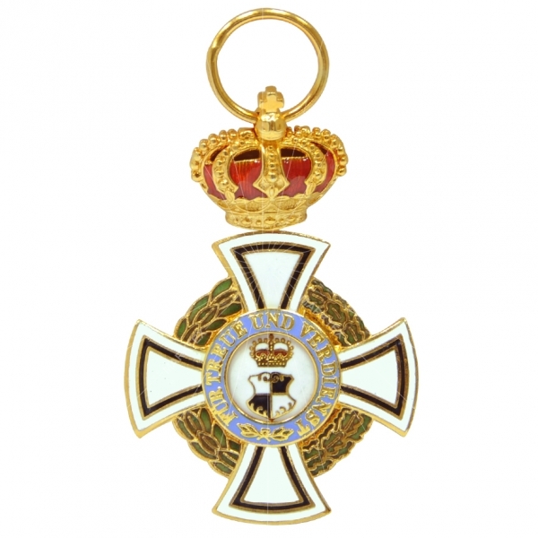 Crown keyring