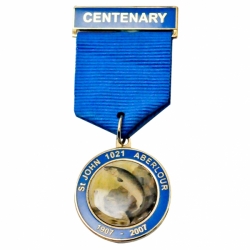 Medals with Short Ribbon Drapes